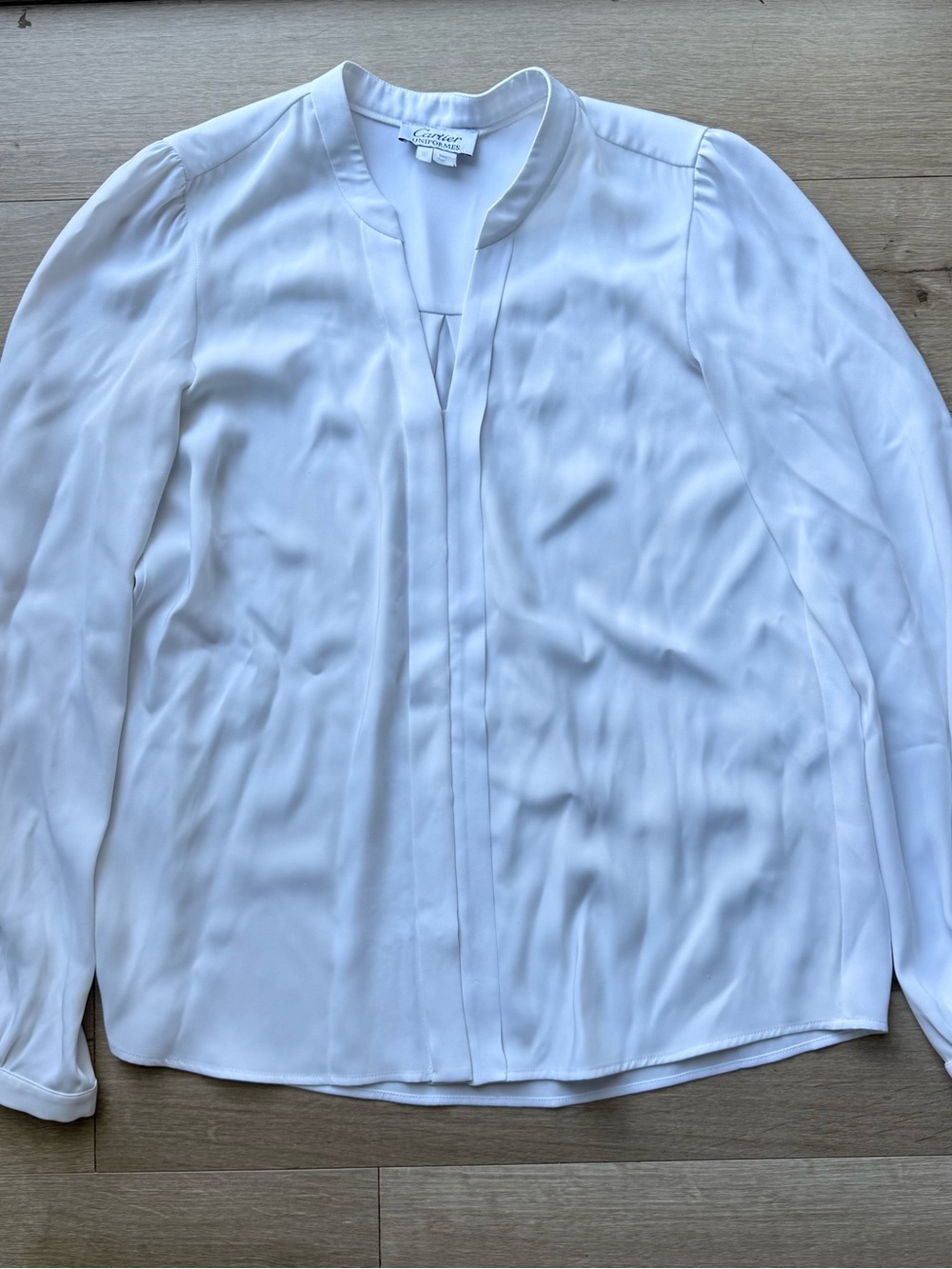 VTG Y2K Cartier Uniformes White Long Sleeve Blouse Top Women’s Size 38 V-Neck